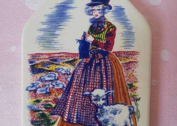 Porcelanowa deseczka z widokiem