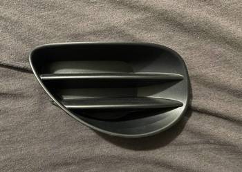 Prawa kratka przedniego zderzaka Toyota Yaris II 2006 - 2008