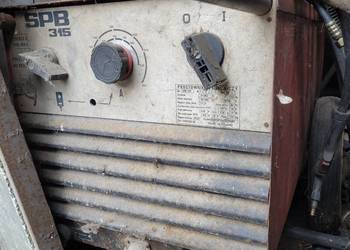 Spawarką prostownik spawalniczy 400 amper spb 315  polski