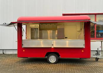 Esselmann Deli Food 400 przyczepa gastronomiczna z wyposażeniem