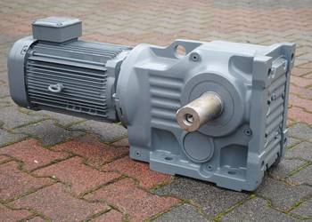 Motoreduktor kątowy 5.5kw. 26obr./min. firmy SEW