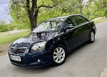 Toyota Avensis 1.8 132 KM / Bogate wyposażenie