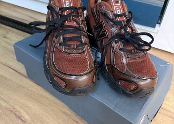 Sneakersy Miedziane 42.5 (27 cm) U7407CB