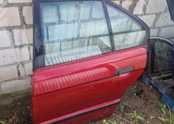 BMW 5 E34 Sedan drzwi lewe tylne tył szyba zamek