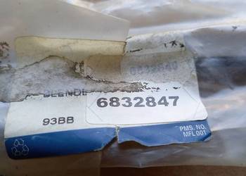 6832847/93BB-F20966-AB Nakładka plast.klamki RH 6832847/93BB-F20966-AB Nakładka plast.klamki RH