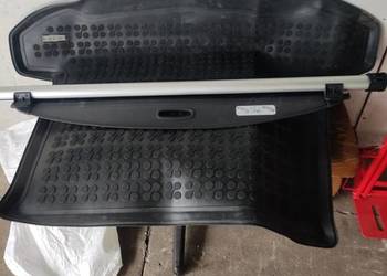 Sprzedam dywaniki welurowe i gumowe oraz roletę do kia carens 4 2015 r.