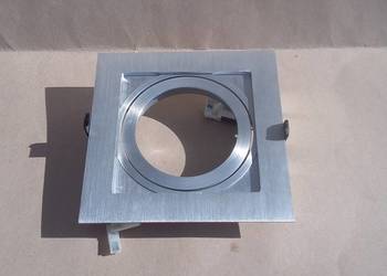 Oczko wpuszczane KWADRAT duże aluminium