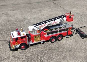 Wóz strażacki duży vintage z 1988 roku