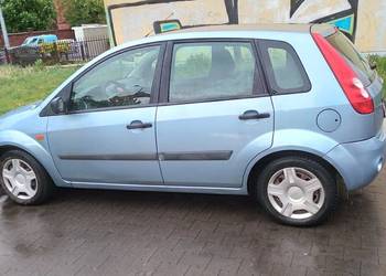 Sprzedam forda fieste 1.3 benzyna
