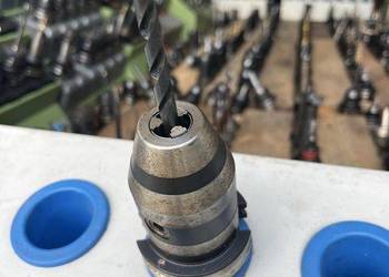 Uchwyt  wiertarski SK40 Ø2.5-16 z wiertłem - precyzyjny CNC