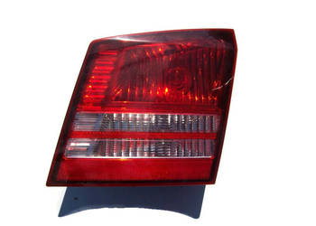 Dodge Journey Lampa tylna prawa w klape tylnej klapy 04806368AF