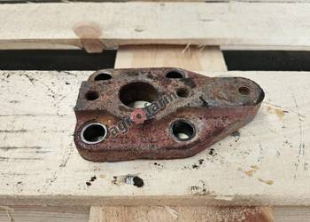Uchwyt sworznia dolny FWD Ford 7700, 7600