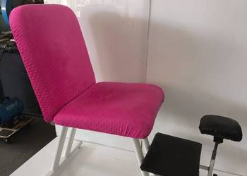 Różowy fotel do pedicure regulowany podnóżek fuksja