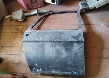 Wołga GAZ 24 drzwi tylne prawe