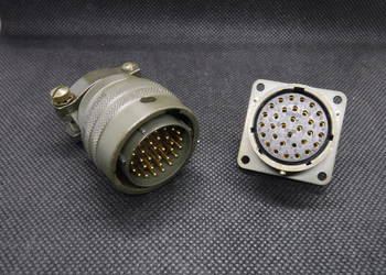 PT02A18-32S Amphenol Socapex złącze 32 pin gniazdo