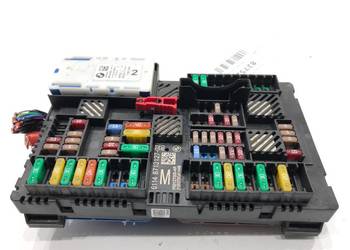 SKRZYNKA BEZPIECZNIKÓW BMW G30 8713127 Sedan/Limuzyna 4.4 625KM MODUŁ