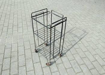 Stary metalowy barek na kólkach metaloplastyka PRL lata 60 70