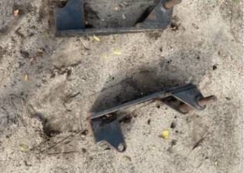 Mocowanie do osprzętu (łżyka widły paleciak itp) pasuje do mailleux