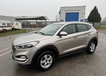 Hyundai Tucson 1.6 BENZYNA Klimatronik Nawigacja Kamera Ledy Tempomat HAK