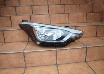Hyundai i20 lampa prawa przód (7 Pinów) 2015 - 2019r (europa)