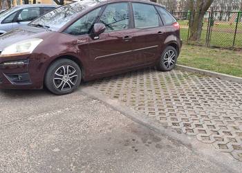 Citroen C4 Picasso 1.6 HDi Exclusive r. 2008 mały przebieg.