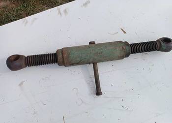 Śruba rzymska masywna rurowa trapezowa