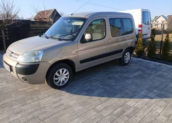 ** CITROEN  BERLINGO  1.6HDI z klimatyzacją  **