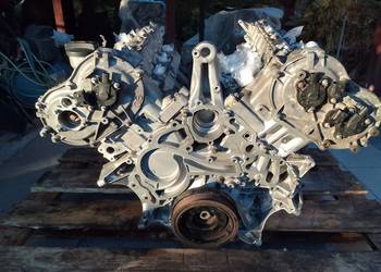 Silnik M 273 V8 Mercedes