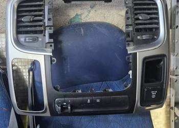 Panel środkowy deski Ram 1500