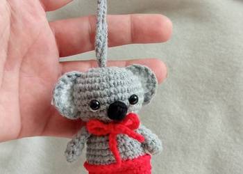 Miś koala wykonany na szydełku, brelok zawieszka