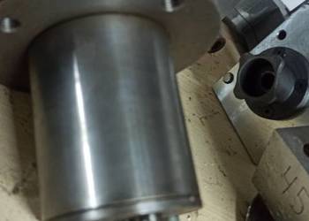 głowica wiercąca o rozstawie 12x 18 mm 3 wrzecionka Gomad