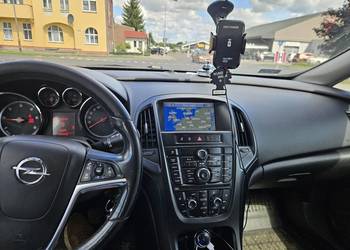 Opel Astra j kombi 1,7isuzu-super stan