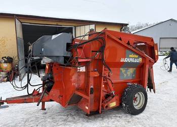 Ścielarka do słomy Kuhn 4050 rozdrabniacz mieszalnik Audureau Mixtor