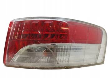 LAMPA TYŁ PRAWA KOMBI T27 USZKODZONA  Toyota Avensis III (2009-)