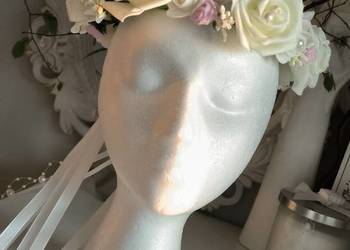 Wianek komunijny na głowę do pierwszej komunii Świętej alba biały sesja