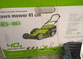 Mocna kosiarka akumulatorowa 40V z dwoma aku w zestawie