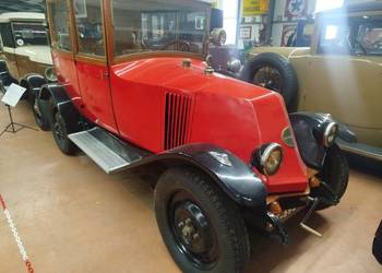 Samochod zabytkowy Renault KJ 1923r