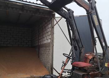 Ladowarka do obory bobcat