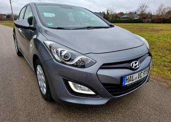 HYUNDAI i30 1.4 DOHC Benzyna KAMERA* NAVI* PARKTRONIC* FULL SERWIS* CARPLAY