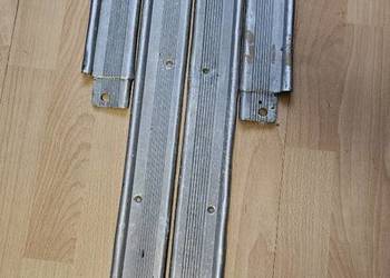 Komplet.Oryginalne, aluminiowe listwy progowe Fiat 125