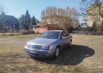 Witam mam do sprzedania Vectra 2.2  2003 rok