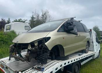 toyota previa na części maska lampy drzwi