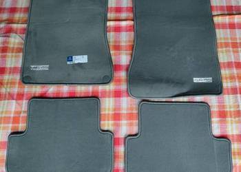 Oryginalne dywaniki welurowe Mercedes CLK W209 C209 A209