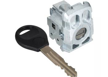 Nissan Qashqai 06-14 wkładka zamka drzwi przednich NOWA