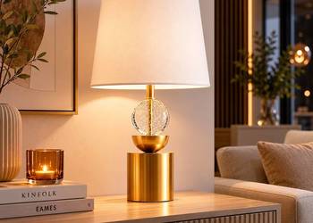 Złota lampa stołowa nowoczesna z jasnym abażurem i kryształową kulą 51 cm