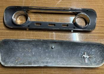 Ramka zegarów i drzwiczki schowka Ford Mustang 1964, 1965