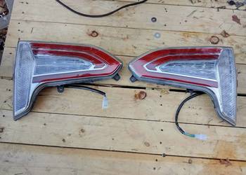 ECONELO Z1 - Lampy tylne.