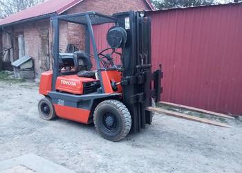 Wózek widłowy Toyota, Triplex