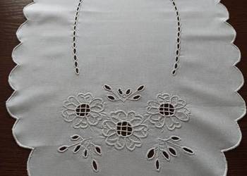 Bieżnik, obrus, bawełna, haft Richelieu, PRL
