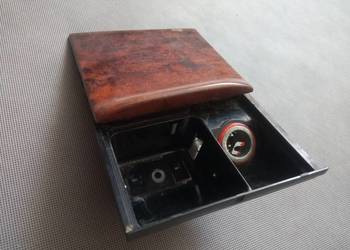 1J0857961G Popielniczka drewienko drewno golf 4 bora bardzo ładna